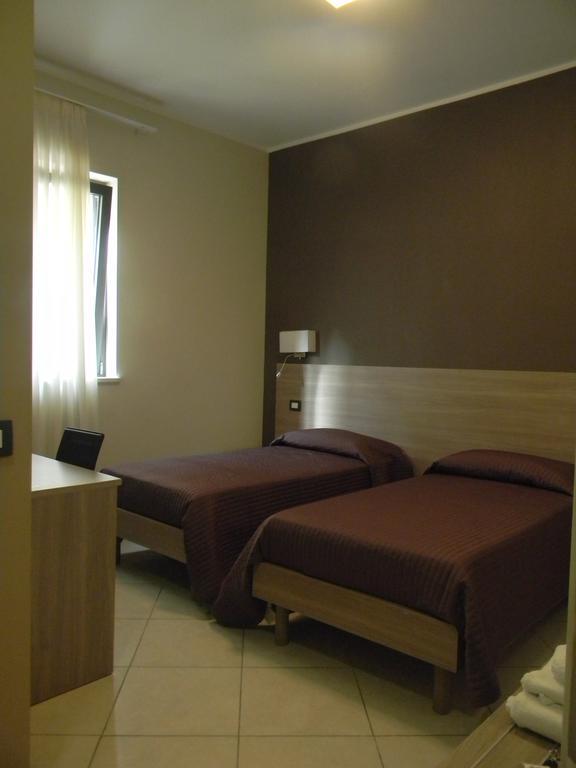 Guest House San Domenico Аугуста Екстер'єр фото
